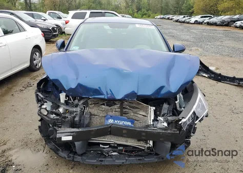 2019 Hyundai Elantra Se from USA, damaged, VIN 5NPD74LF2KH441770